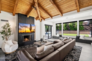 Beautifully remodeled, this 3-bed, 2.5-bath home in the Biltmore on Arizona Biltmore Golf and Country Club in Arizona - for sale on GolfHomes.com, golf home, golf lot