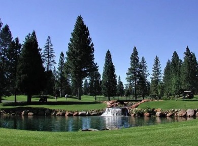 Attention golfers and those in search of a beautiful site to on Bailey Creek Golf Course in California - for sale on GolfHomes.com, golf home, golf lot