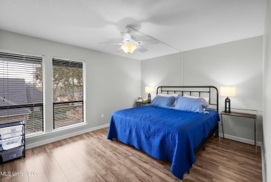 BEAUTIFULLY UPDATED TOP FLOOR GOLF COURSE UNIT WITH 2 BEDROOMS on Diamondhead Country Club in Mississippi - for sale on GolfHomes.com, golf home, golf lot