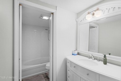 BEAUTIFULLY UPDATED TOP FLOOR GOLF COURSE UNIT WITH 2 BEDROOMS on Diamondhead Country Club in Mississippi - for sale on GolfHomes.com, golf home, golf lot
