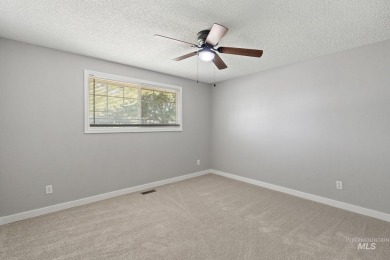 Exciting opportunity to own this refreshed 3 bedroom, 2 bath on Indian Lakes Golf Course in Idaho - for sale on GolfHomes.com, golf home, golf lot