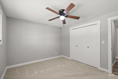 Exciting opportunity to own this refreshed 3 bedroom, 2 bath on Indian Lakes Golf Course in Idaho - for sale on GolfHomes.com, golf home, golf lot