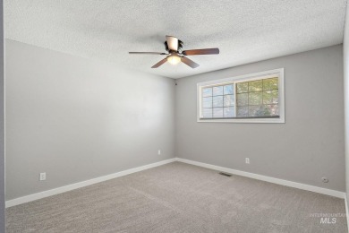 Exciting opportunity to own this refreshed 3 bedroom, 2 bath on Indian Lakes Golf Course in Idaho - for sale on GolfHomes.com, golf home, golf lot