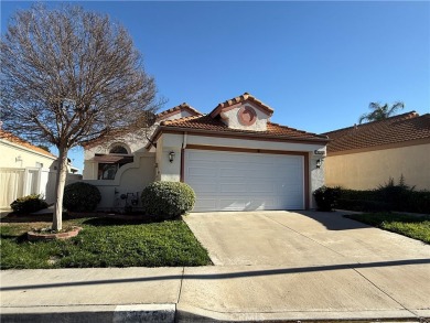 Outstanding 55+ Buyer Opportunity!  This Single level 3 Bedroom on Menifee Lakes Country Club - Lakes in California - for sale on GolfHomes.com, golf home, golf lot