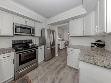 Finally, a condo that is perfectly priced with amenities to on Jacaranda West Country Club in Florida - for sale on GolfHomes.com, golf home, golf lot