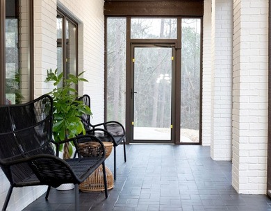 Discover this completely remodeled 5-bedroom, 4.5-bath home that on Nob North Golf Course in Georgia - for sale on GolfHomes.com, golf home, golf lot