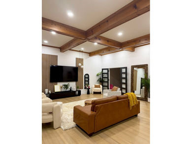 Discover this completely remodeled 5-bedroom, 4.5-bath home that on Nob North Golf Course in Georgia - for sale on GolfHomes.com, golf home, golf lot