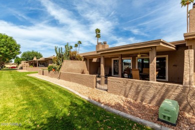 Enjoy this lovely townhouse in Sun Lakes community of Cottonwood on Cottonwood Country Club in Arizona - for sale on GolfHomes.com, golf home, golf lot