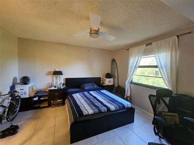 Spacious unit overlooking Via Mizner Golf Course. Open floor on The Country Club At Boca Raton in Florida - for sale on GolfHomes.com, golf home, golf lot