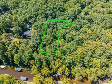 Are you looking for an offshore lot at Lake Gaston? Specifically on Tanglewood Shores Golf Club in Virginia - for sale on GolfHomes.com, golf home, golf lot