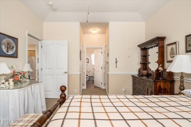 One Level Lake Tansi Condo, quiet cul-de-sac locationfort and on Lake Tansi Village Country Club in Tennessee - for sale on GolfHomes.com, golf home, golf lot