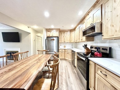 Upper level condo in a gated Lake Cumberland community. Condo on Woodson Bend Resort in Kentucky - for sale on GolfHomes.com, golf home, golf lot