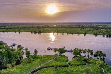 Premier homesite located in the renowned gated, golf course on Willbrook Plantation Golf Club in South Carolina - for sale on GolfHomes.com, golf home, golf lot