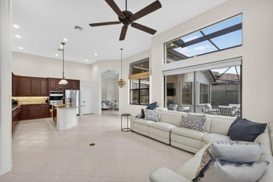 IMMEDIATE PREMIER GOLF MEMBERSHIP available with this beautiful on  in Florida - for sale on GolfHomes.com, golf home, golf lot