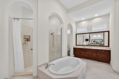 IMMEDIATE PREMIER GOLF MEMBERSHIP available with this beautiful on  in Florida - for sale on GolfHomes.com, golf home, golf lot