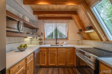 Elegant Innsbrook Chalet with Private Pool, Pavilion  Sleeping on Innsbrook Resort Golf Course in Missouri - for sale on GolfHomes.com, golf home, golf lot