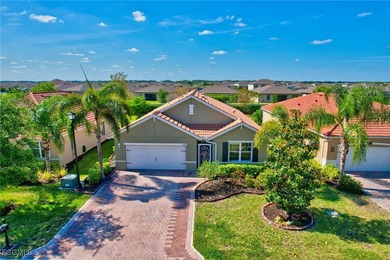 Rare Cali Plan With Three Bedrooms & Den, Fabulous Flexibility on River Hall Country Club in Florida - for sale on GolfHomes.com, golf home, golf lot