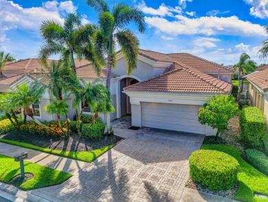 IMMEDIATE PREMIER GOLF MEMBERSHIP available with this beautiful on  in Florida - for sale on GolfHomes.com, golf home, golf lot