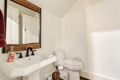 Welcome to this luxurious, custom-built garden home located on Hillcrest Country Club in Texas - for sale on GolfHomes.com, golf home, golf lot