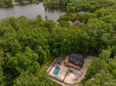 Elegant Innsbrook Chalet with Private Pool, Pavilion  Sleeping on Innsbrook Resort Golf Course in Missouri - for sale on GolfHomes.com, golf home, golf lot