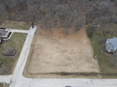 Almost one acre lot in a development of 20 high end homes. A on Ruffled Feathers Golf Club in Illinois - for sale on GolfHomes.com, golf home, golf lot