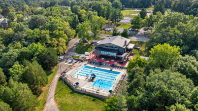 Ranch Brick Home 3 Bed/ 3 Bath on Doe Valley Country Club in Kentucky - for sale on GolfHomes.com, golf home, golf lot