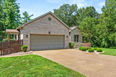 Ranch Brick Home 3 Bed/ 3 Bath on Doe Valley Country Club in Kentucky - for sale on GolfHomes.com, golf home, golf lot