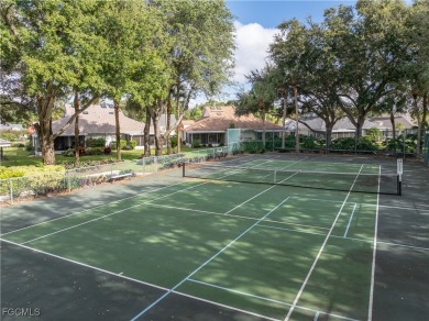 It's easy to say yes to sunshine living in this inviting on Villages of Country Creek Golf Course in Florida - for sale on GolfHomes.com, golf home, golf lot