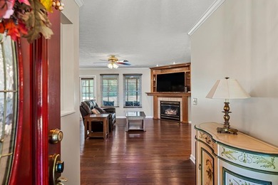 Located in White Plains Subdivision on the golf course, this 3BR on White Plains Golf Course in Tennessee - for sale on GolfHomes.com, golf home, golf lot