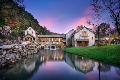 Welcome to your ideal Branson getaway or investment property in on Thousand Hills Golf Resort in Missouri - for sale on GolfHomes.com, golf home, golf lot