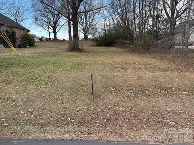 Located in the *WOODBRIDGE COMMUNITY*, Cleveland County, North on Woodbridge Golf Links in North Carolina - for sale on GolfHomes.com, golf home, golf lot