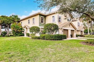 Beautiful, Bright, Lake View Townhouse at the Verandah! End Unit on Verandah Golf Course and Club in Florida - for sale on GolfHomes.com, golf home, golf lot