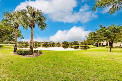 Beautiful, Bright, Lake View Townhouse at the Verandah! End Unit on Verandah Golf Course and Club in Florida - for sale on GolfHomes.com, golf home, golf lot