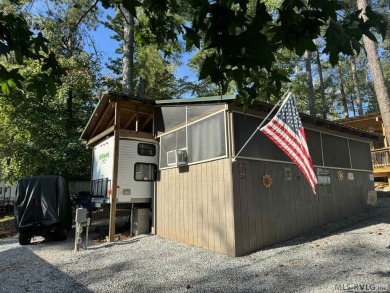 Move - in ready getaway!! Don't miss this charming 2 bedroom, 1 on River Ridge Golf Club in Virginia - for sale on GolfHomes.com, golf home, golf lot