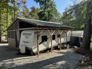 Move - in ready getaway!! Don't miss this charming 2 bedroom, 1 on River Ridge Golf Club in Virginia - for sale on GolfHomes.com, golf home, golf lot