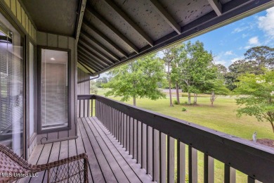 Rare find! This charming 3 bedroom 2 bath condo in Lanai Village on Diamondhead Country Club in Mississippi - for sale on GolfHomes.com, golf home, golf lot