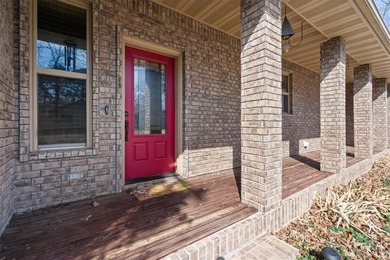 Quality lake area home with 2 large primary suites located on on Holiday Island Golf Course in Arkansas - for sale on GolfHomes.com, golf home, golf lot