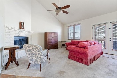 Quality lake area home with 2 large primary suites located on on Holiday Island Golf Course in Arkansas - for sale on GolfHomes.com, golf home, golf lot