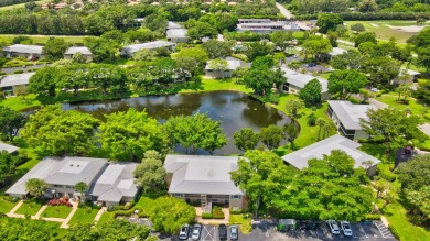 This bright 2nd floor 3 BR/2BTH convertible condo with fantastic on Hunters Run Golf and Country Club in Florida - for sale on GolfHomes.com, golf home, golf lot