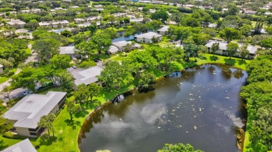 This bright 2nd floor 3 BR/2BTH convertible condo with fantastic on Hunters Run Golf and Country Club in Florida - for sale on GolfHomes.com, golf home, golf lot