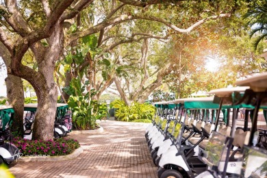 This bright 2nd floor 3 BR/2BTH convertible condo with fantastic on Hunters Run Golf and Country Club in Florida - for sale on GolfHomes.com, golf home, golf lot