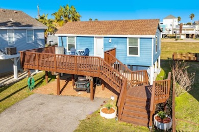 Welcome to this beautiful and charming Beachside 2/1 home in on Galveston Country Club in Texas - for sale on GolfHomes.com, golf home, golf lot