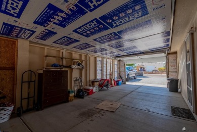 This South Foothills Corner Location Home Screams Pride of on Las Barrancas Golf Course in Arizona - for sale on GolfHomes.com, golf home, golf lot