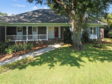 REDUCED!!  This is a beautifully maintained home that has been on Litchfield Country Club in South Carolina - for sale on GolfHomes.com, golf home, golf lot