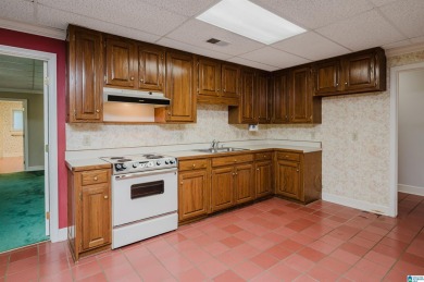 Stunning 5BR/4.5BA 4-side brick home in the prestigious on Riverchase Country Club in Alabama - for sale on GolfHomes.com, golf home, golf lot
