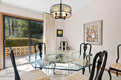 Welcome to 1945 Shenandoah Blvd., a well-maintained 3-bedroom on Sunny Hills Golf and Country Club in Florida - for sale on GolfHomes.com, golf home, golf lot