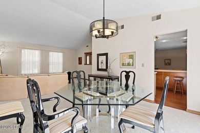 Welcome to 1945 Shenandoah Blvd., a well-maintained 3-bedroom on Sunny Hills Golf and Country Club in Florida - for sale on GolfHomes.com, golf home, golf lot