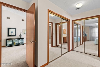 Welcome to 1945 Shenandoah Blvd., a well-maintained 3-bedroom on Sunny Hills Golf and Country Club in Florida - for sale on GolfHomes.com, golf home, golf lot