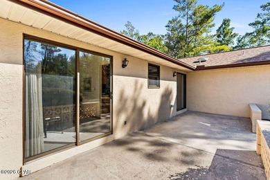 Welcome to 1945 Shenandoah Blvd., a well-maintained 3-bedroom on Sunny Hills Golf and Country Club in Florida - for sale on GolfHomes.com, golf home, golf lot