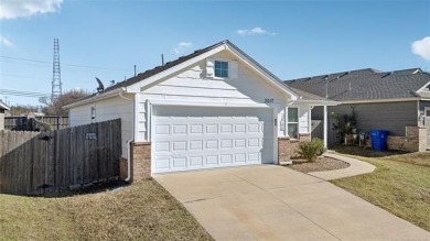 Come check out this freshly painted (interior & exterior) 3 on Broken Arrow Golf and Athletic Club in Oklahoma - for sale on GolfHomes.com, golf home, golf lot